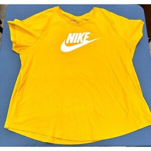 Nike Men's Yellow TShirt The Nike Tee Big Swoosh Logo Casual Size 3XL